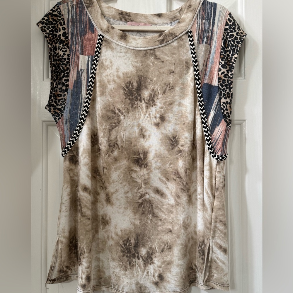 Ces Femme Multicolor Patterned Cap Sleeve Top- size Small